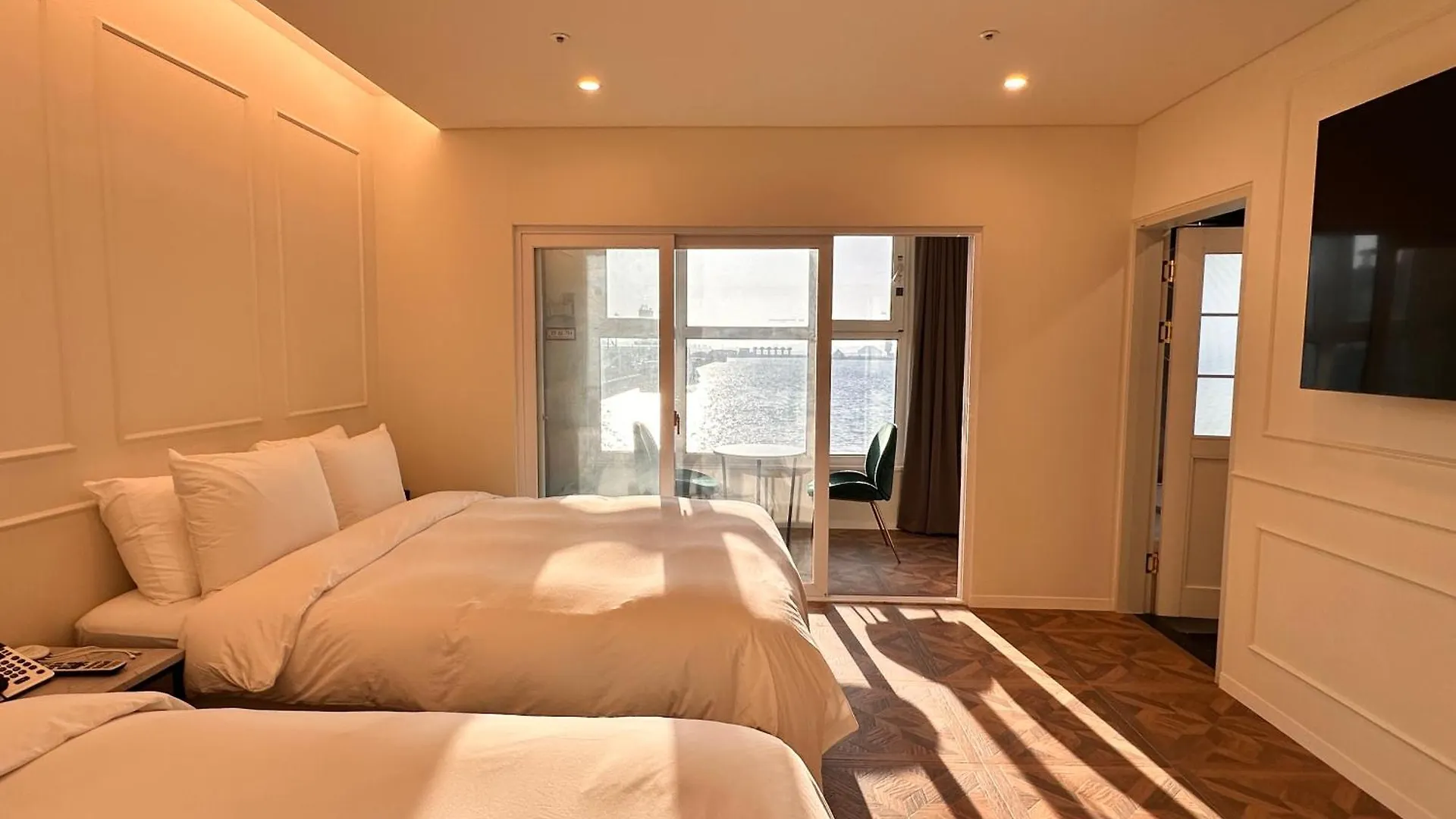 ***  Restia Incheon Bay Hotel 韓国