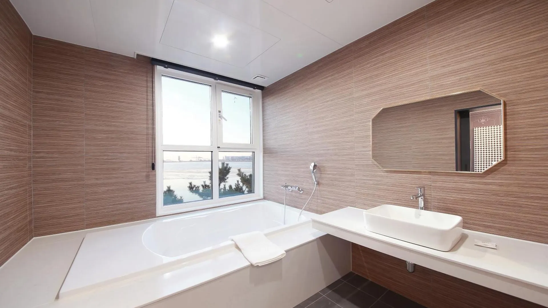 Restia Incheon Bay Hotel South Korea