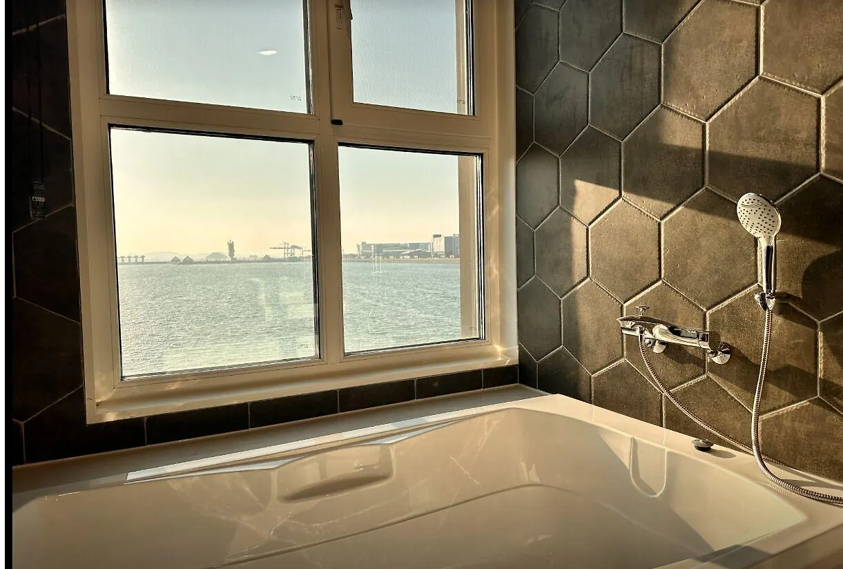 Restia Incheon Bay Hotel 3*,  韓国