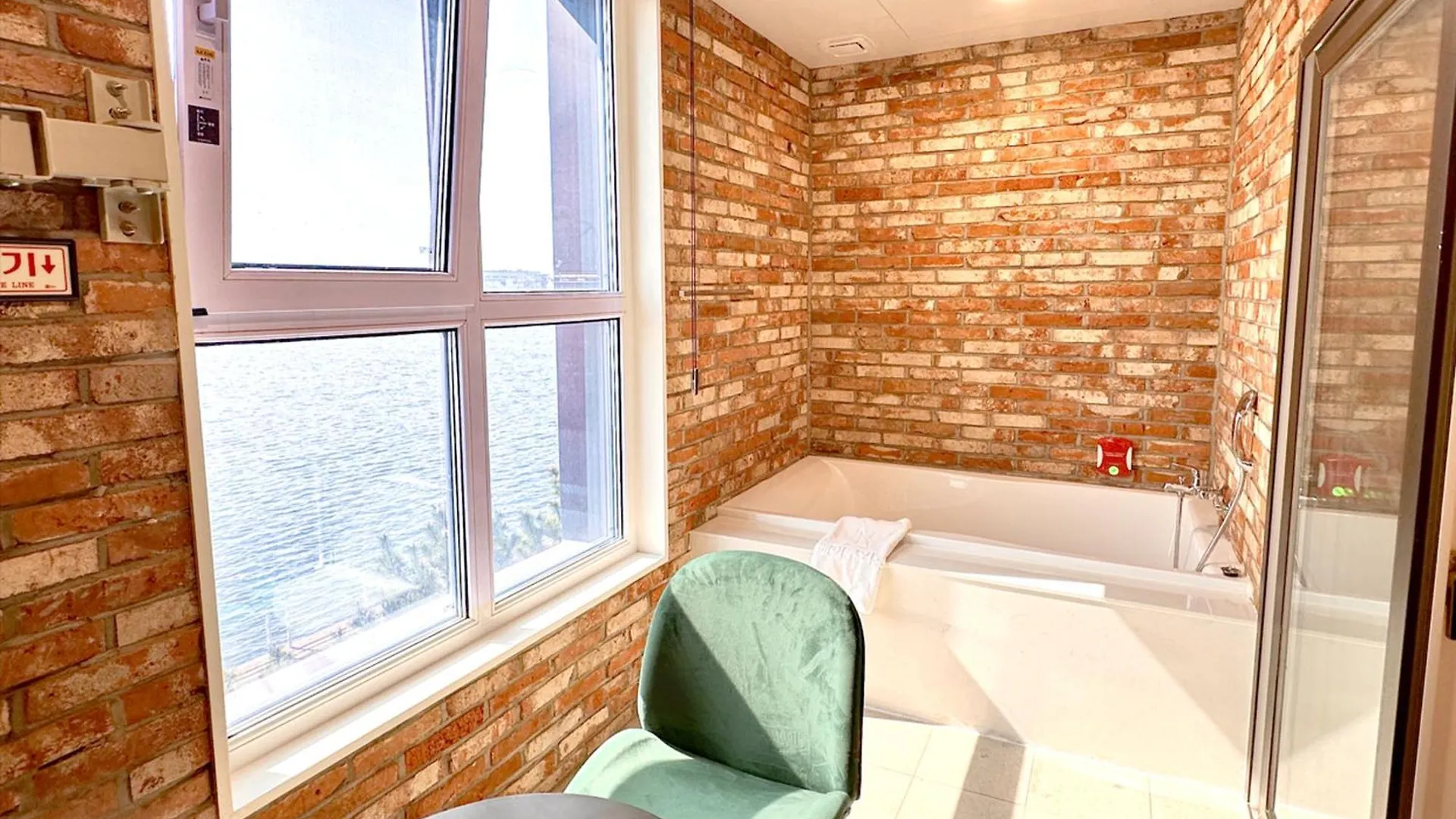 Restia Incheon Bay Hotel 3*,  Korsel