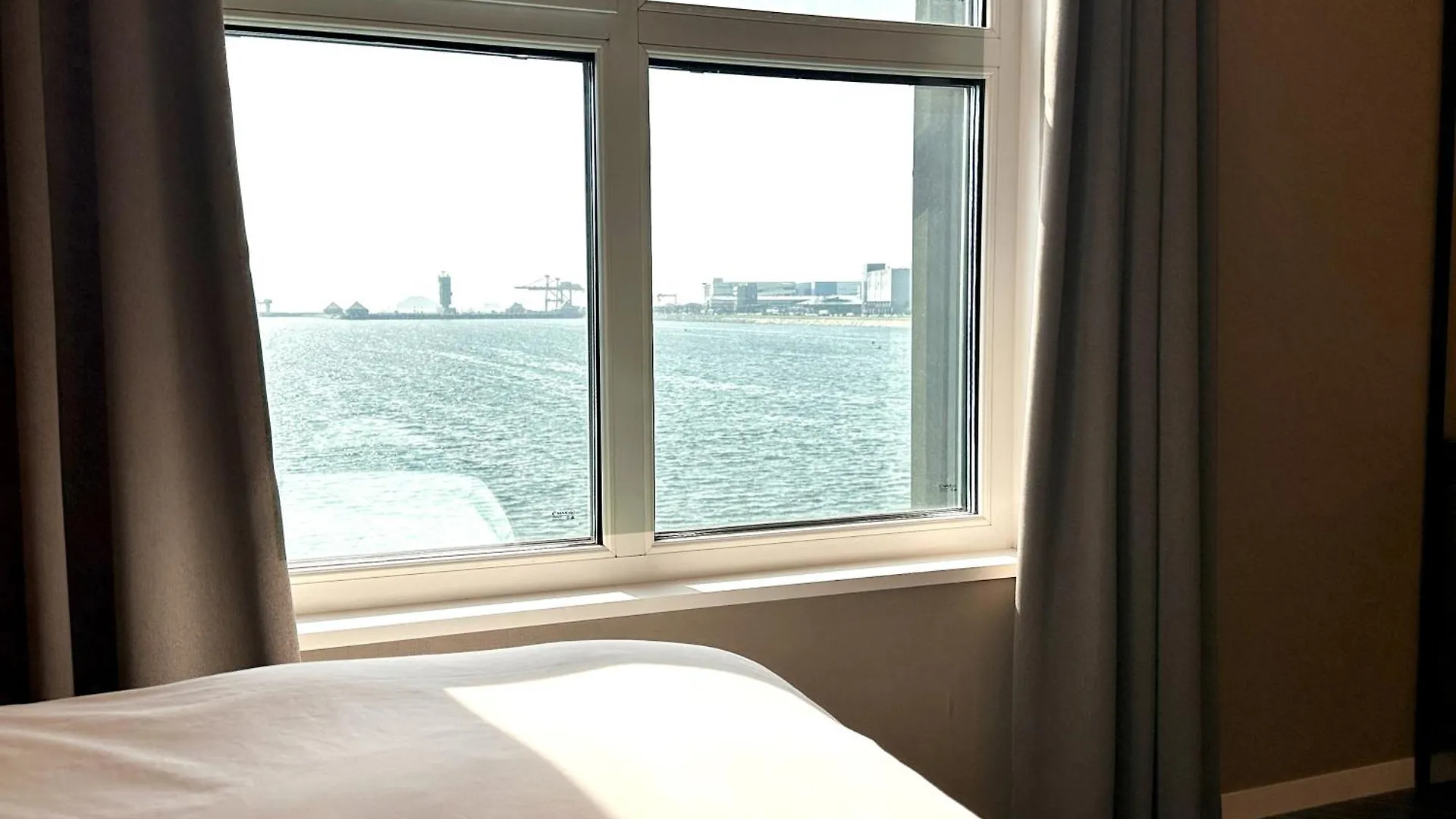 ***  Restia Incheon Bay Hotel 韓国