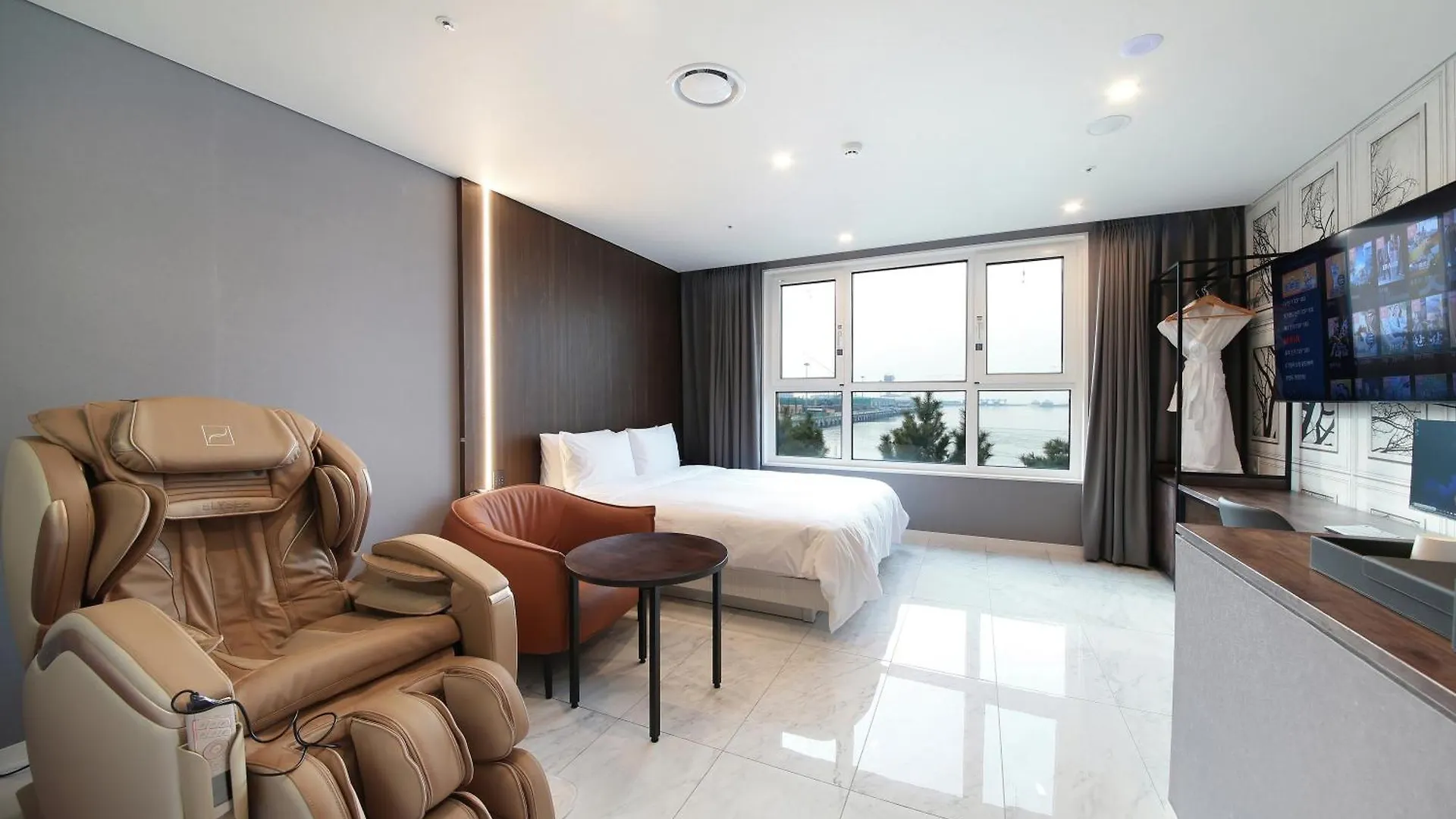 Restia Incheon Bay Hotel 3*,  韓国