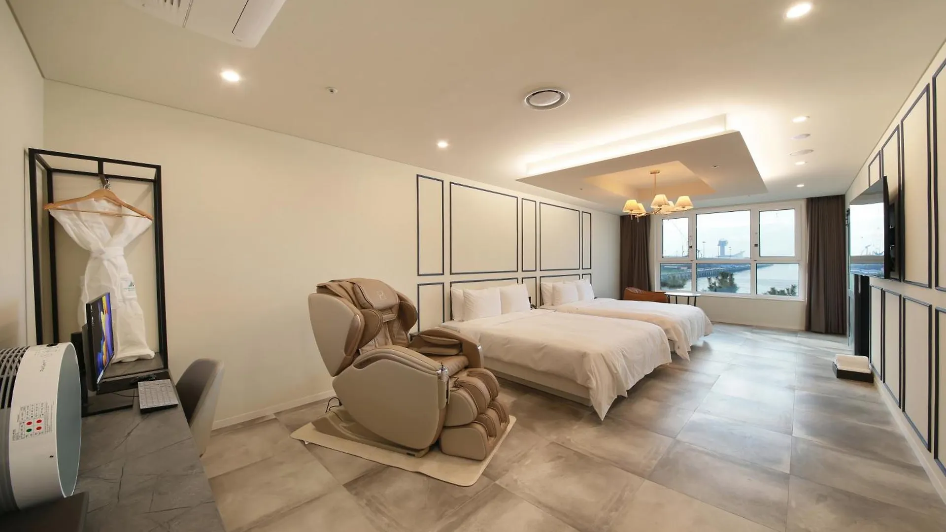 Restia Incheon Bay Hotel 3*,