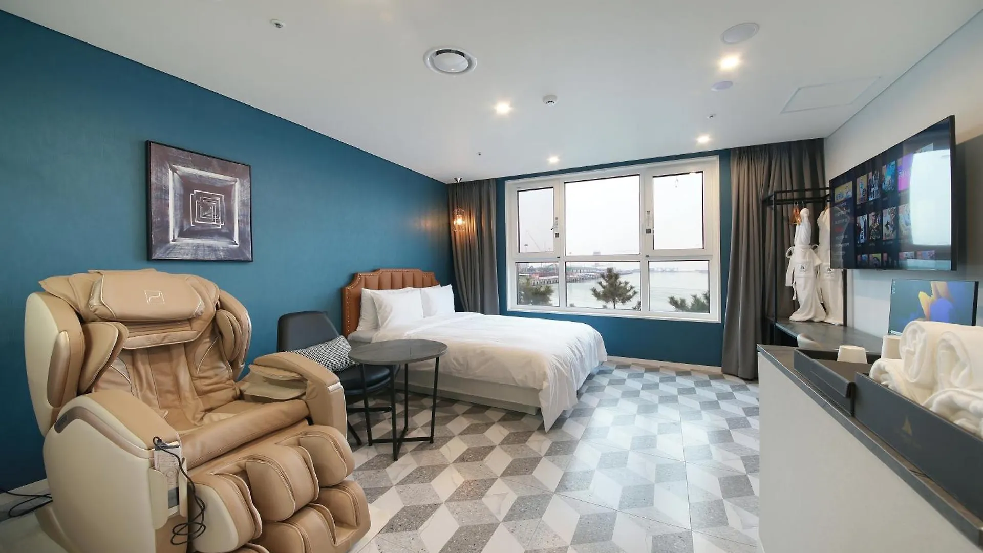 Restia Incheon Bay Hotel 3*,