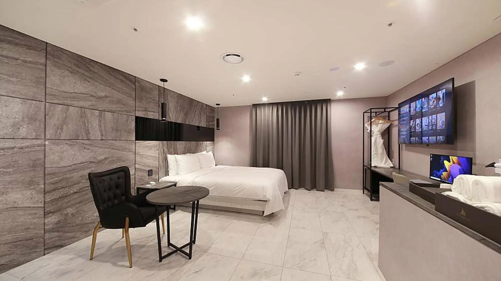 Restia Incheon Bay Hotel 3*,  Korsel